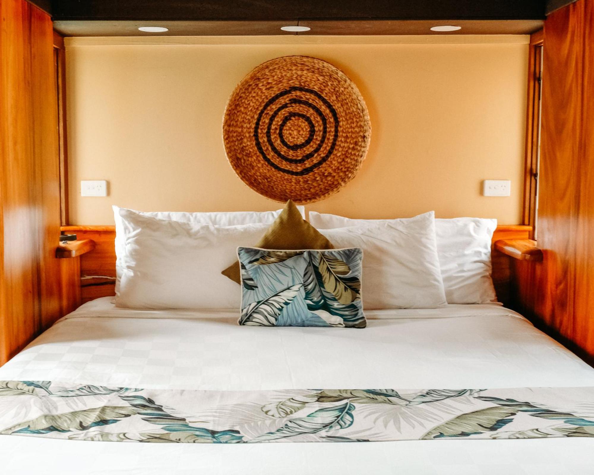 Koro Sun Resort & Rainforest Spa Savusavu Esterno foto