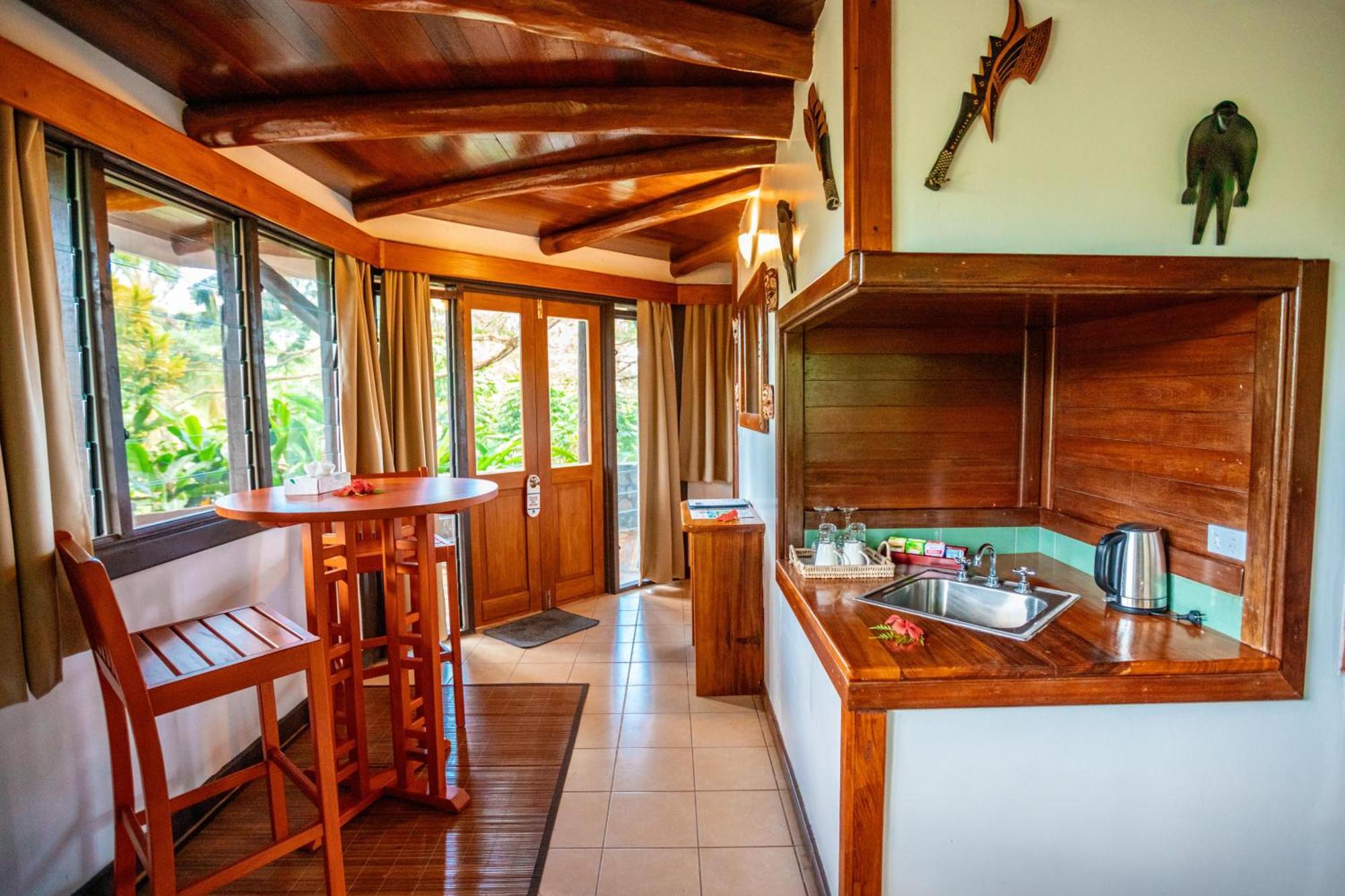 Koro Sun Resort & Rainforest Spa Savusavu Esterno foto