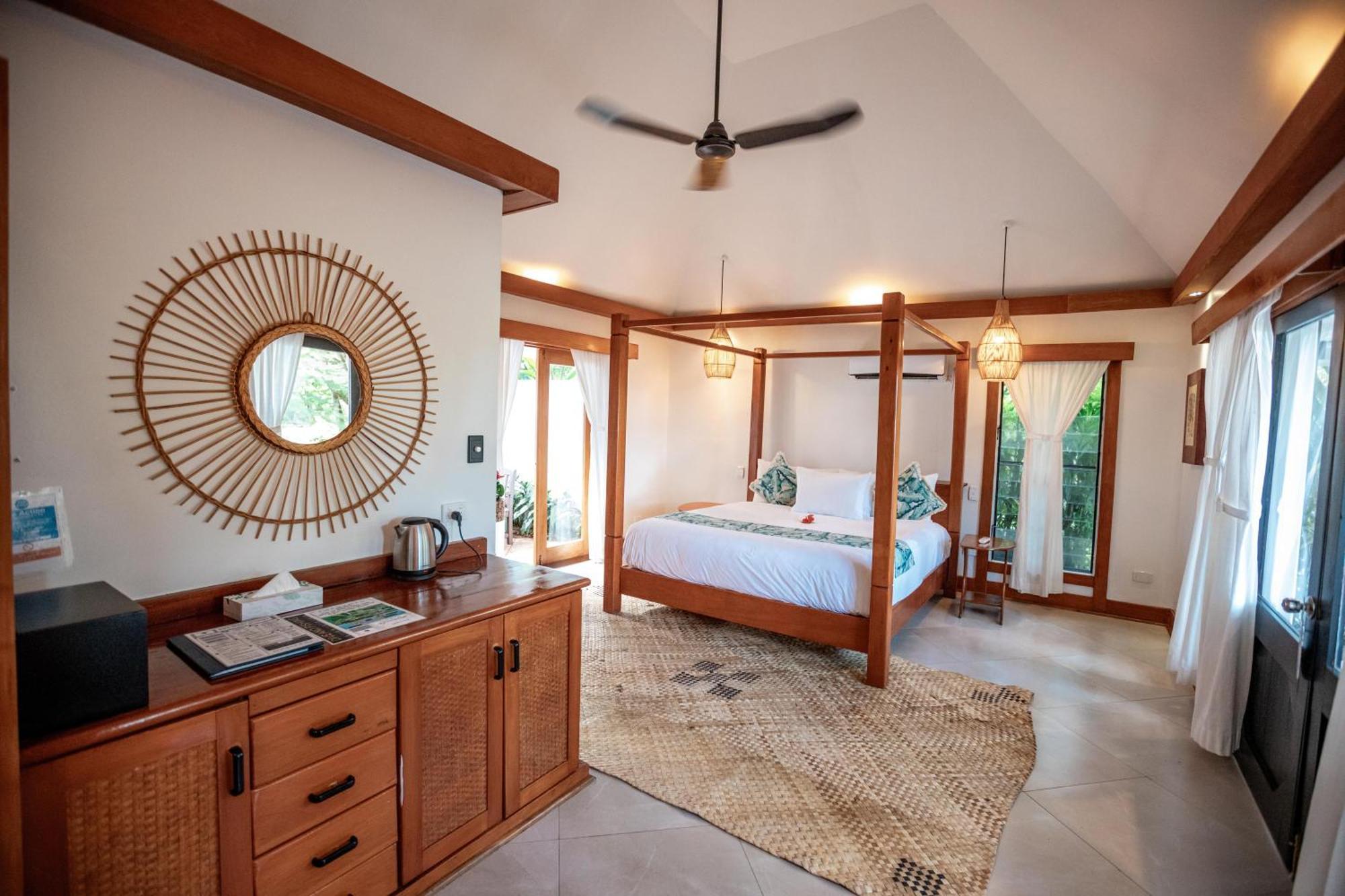 Koro Sun Resort & Rainforest Spa Savusavu Esterno foto