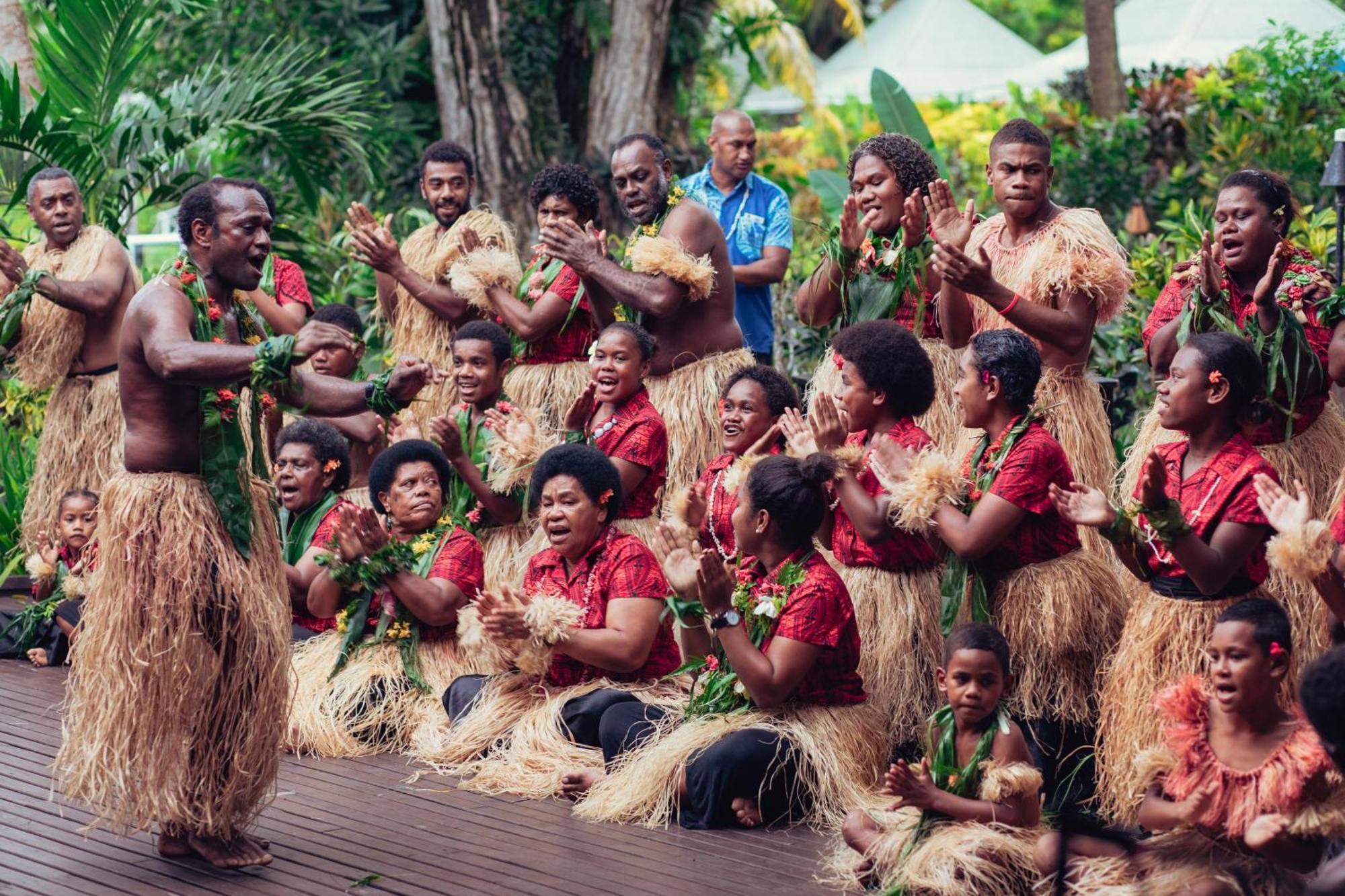 Koro Sun Resort & Rainforest Spa Savusavu Esterno foto